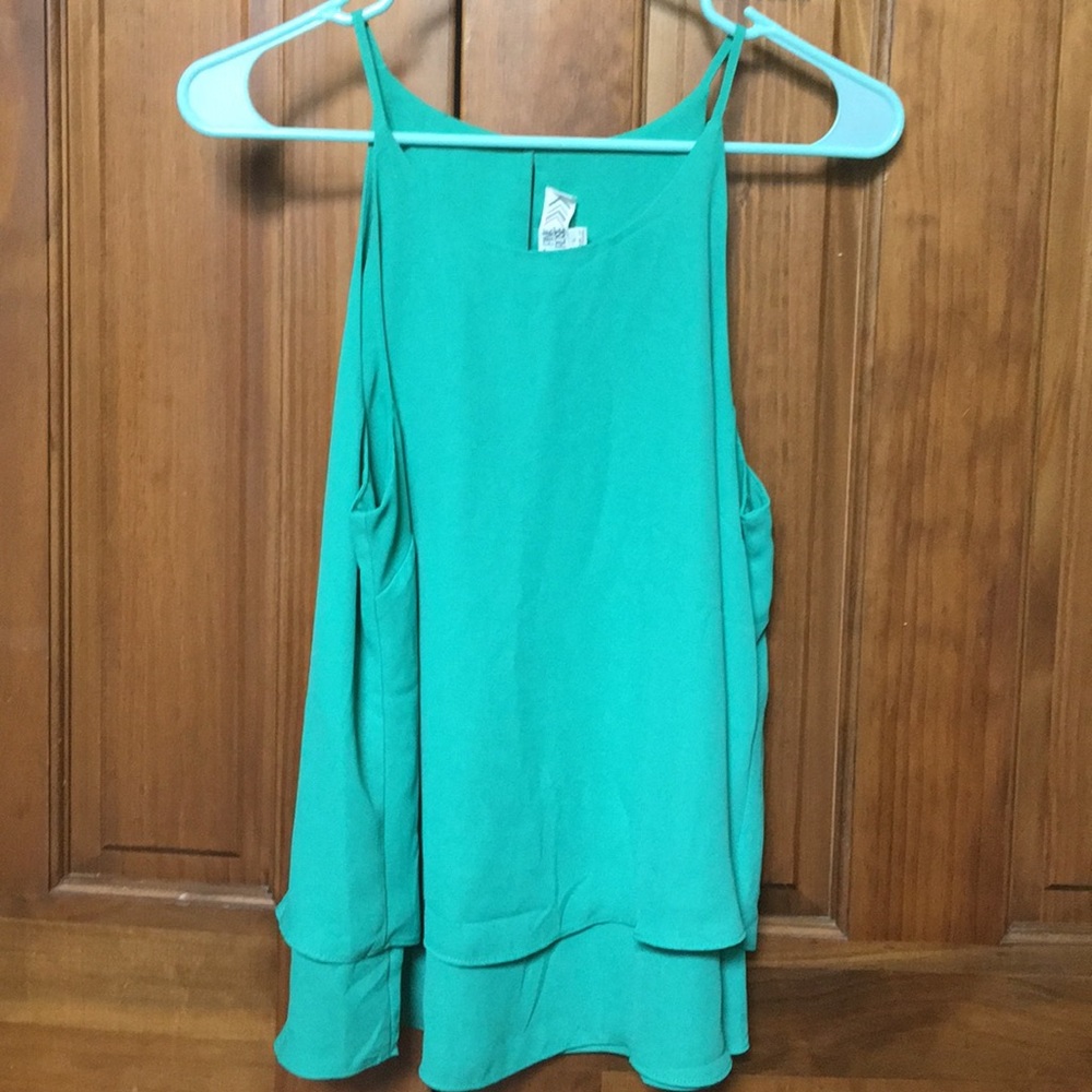 super cute tank top